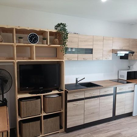 Chambre Amenage En Studio Cers 外观 照片