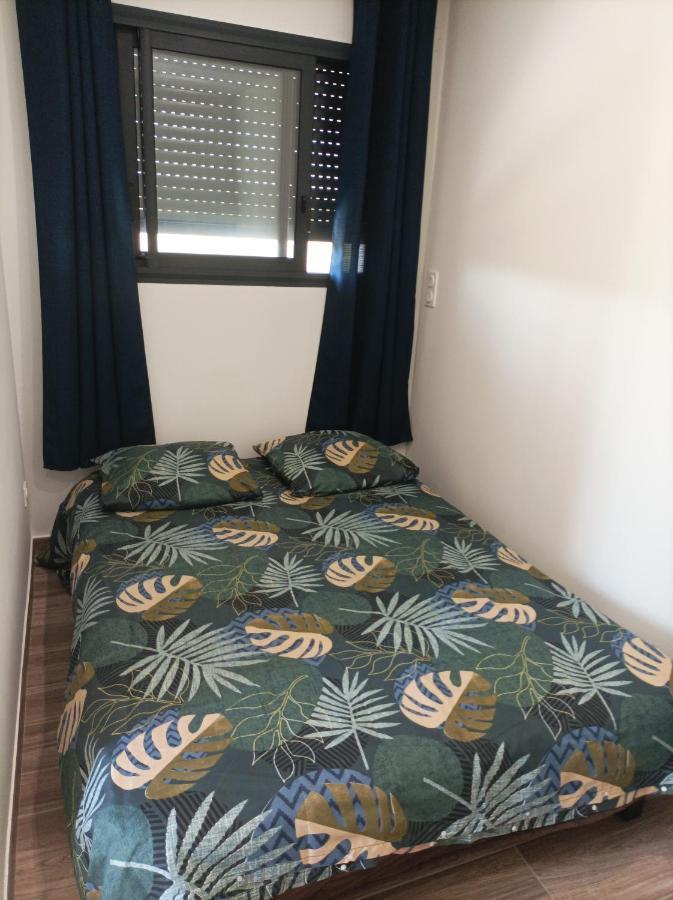 Chambre Amenage En Studio Cers 外观 照片